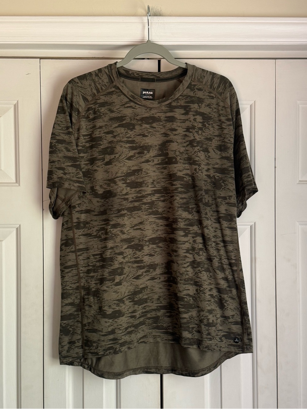 prAna Men's Prospect Heights Graphic Short Sleeve Tee Size XL